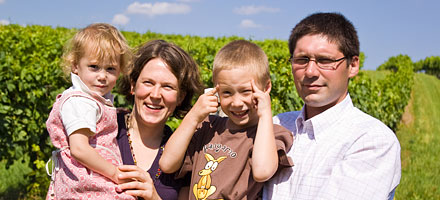 Maria Theresia, Andrea, Johannes Junior und Johannes Wiedeck